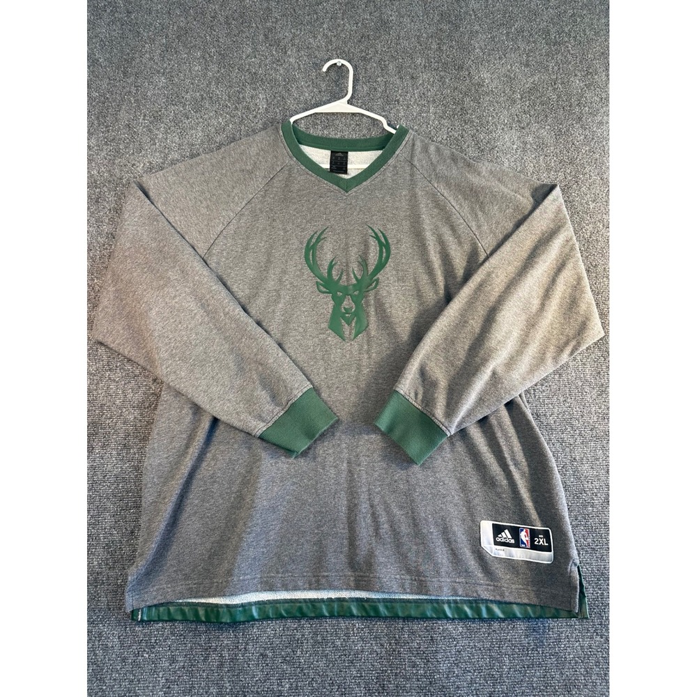 Adidas Milwaukee Bucks NBA Sweatshirt Mens 2XL Gray Green V-Neck Pullover Logo